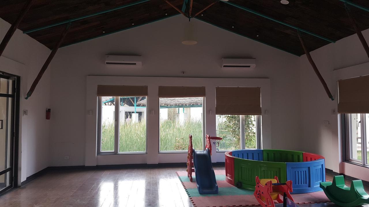 ツリーズ N タイガーズ サリスカ ホテル Akbarpur エクステリア 写真